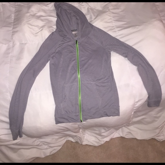 Zip up hoodie - Picture 1 of 2