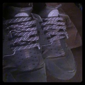 Huaracheys