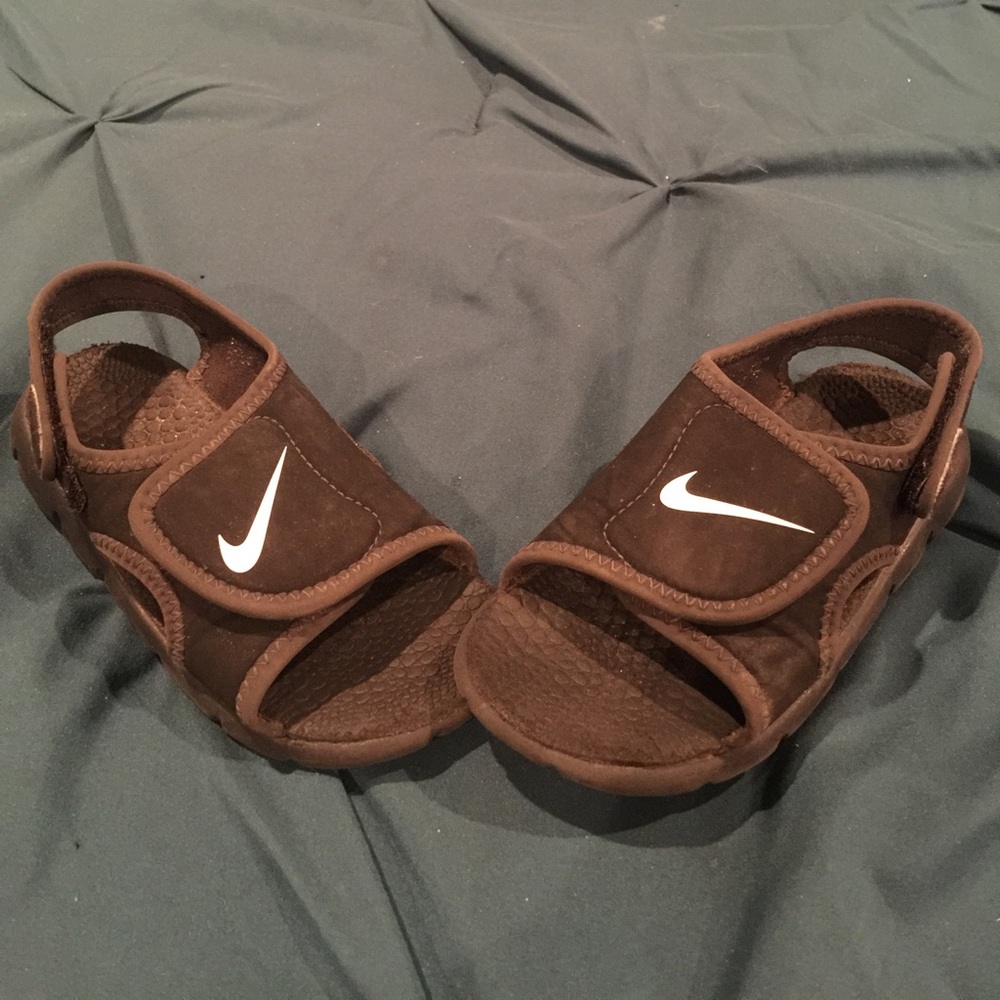 Black Nike Velcro Sandals