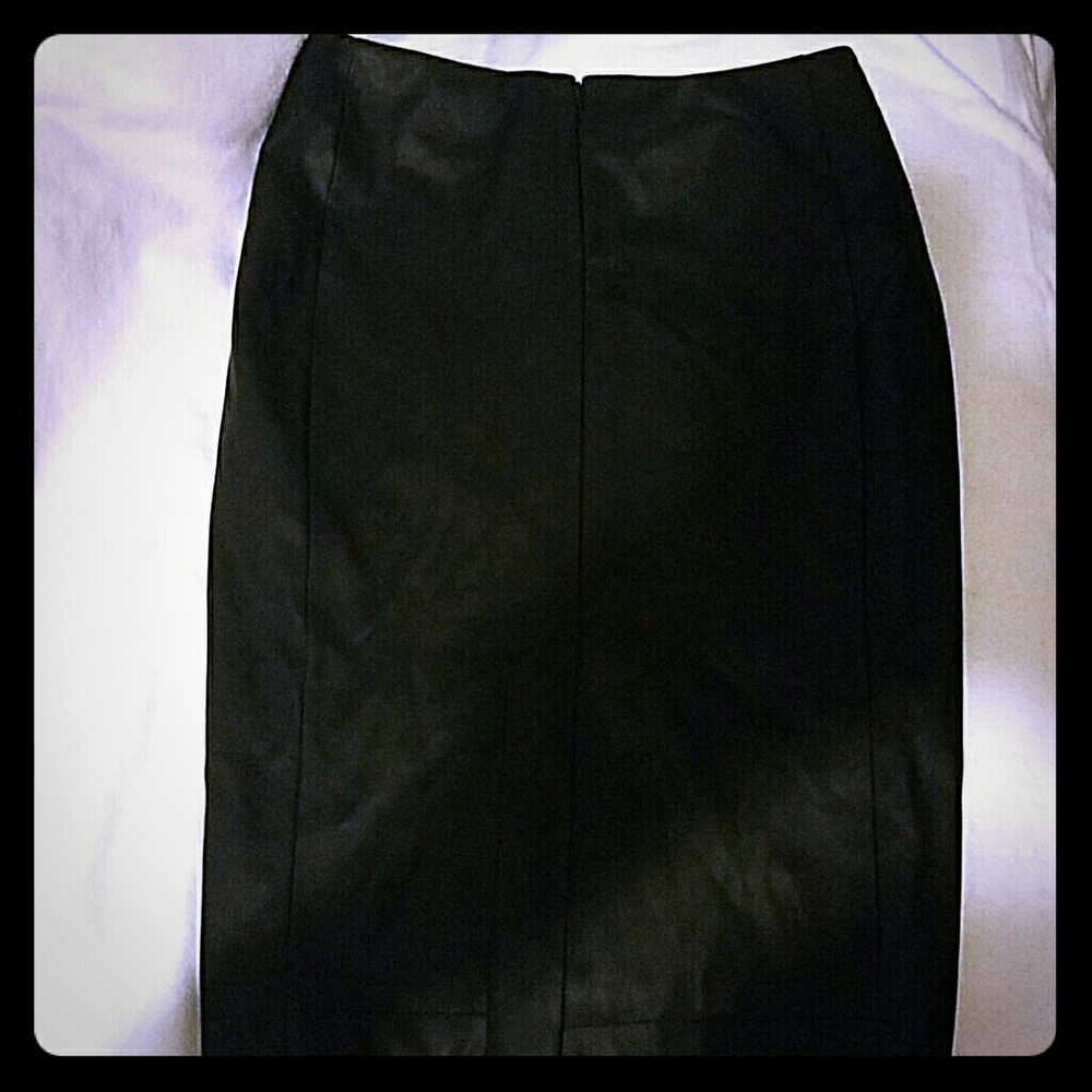 Gianni Bini black soft faux leather pencil skirt