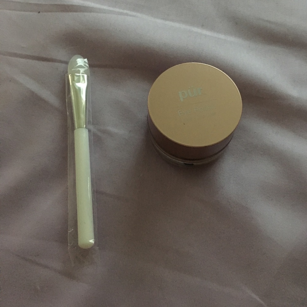 Pur Minerals cosmetics eye polish in satin