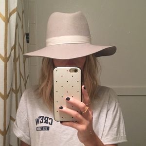 Janessa Leone Floppy Hat