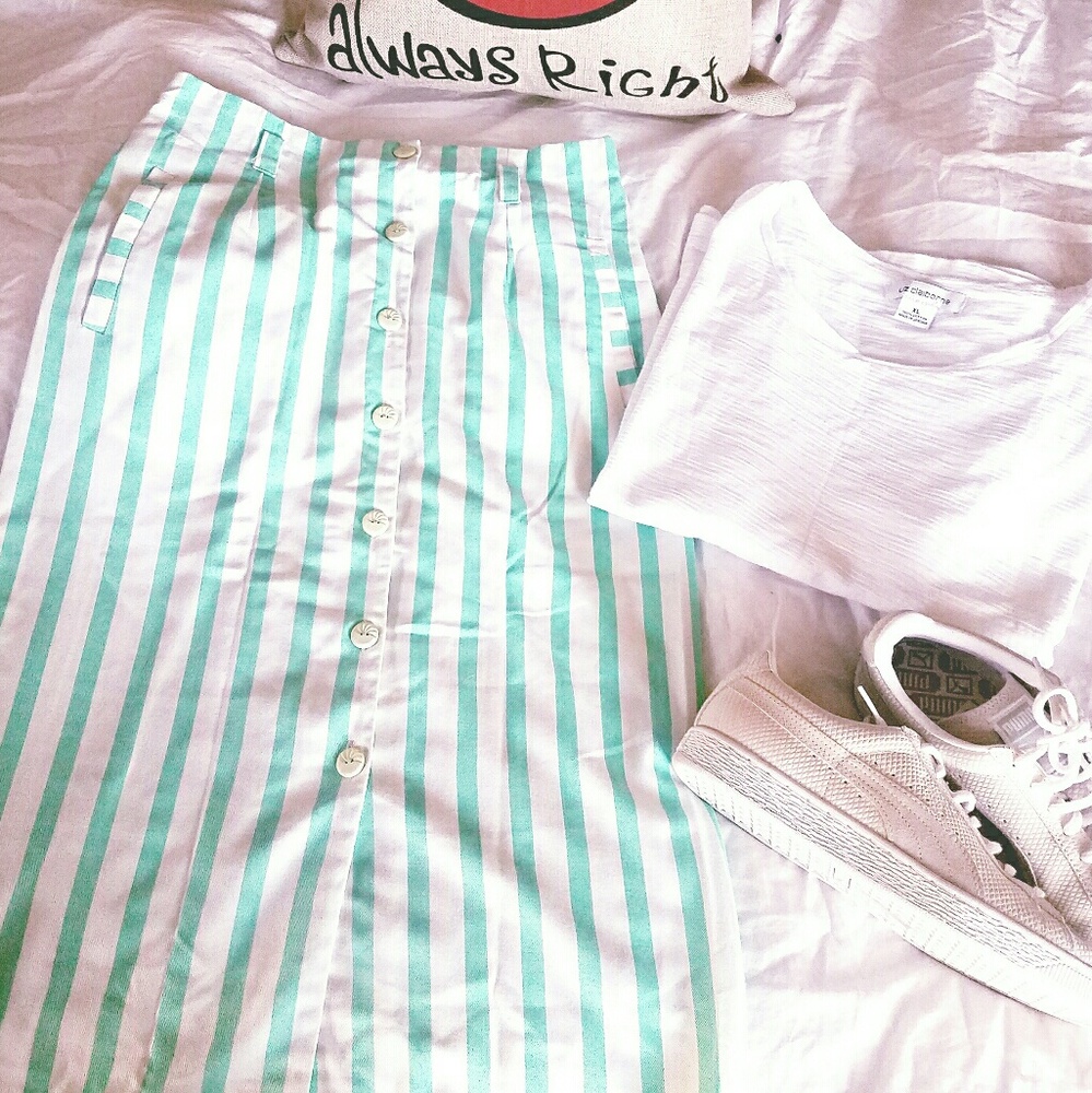 Vintage button up minty stripes skirt