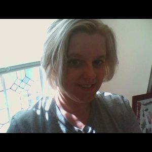 Meet your Posher, Stacy nicely