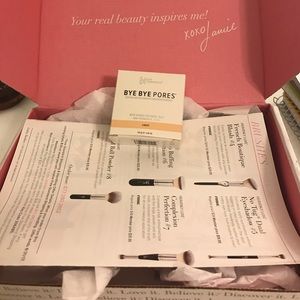 It cosmetics bye bye pores finishing powder