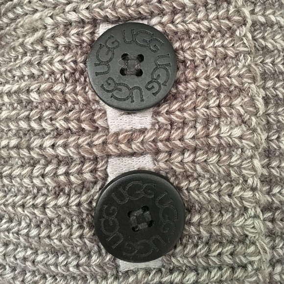 SOLD❌ 100% Authentic Ugg Boots - Picture 4 of 6