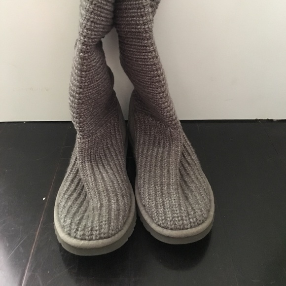 SOLD❌ 100% Authentic Ugg Boots - Picture 5 of 6