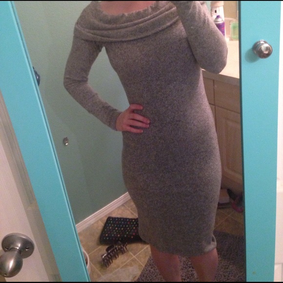 Long sleeve gray adjustable neck sweater dress - Picture 1 of 4