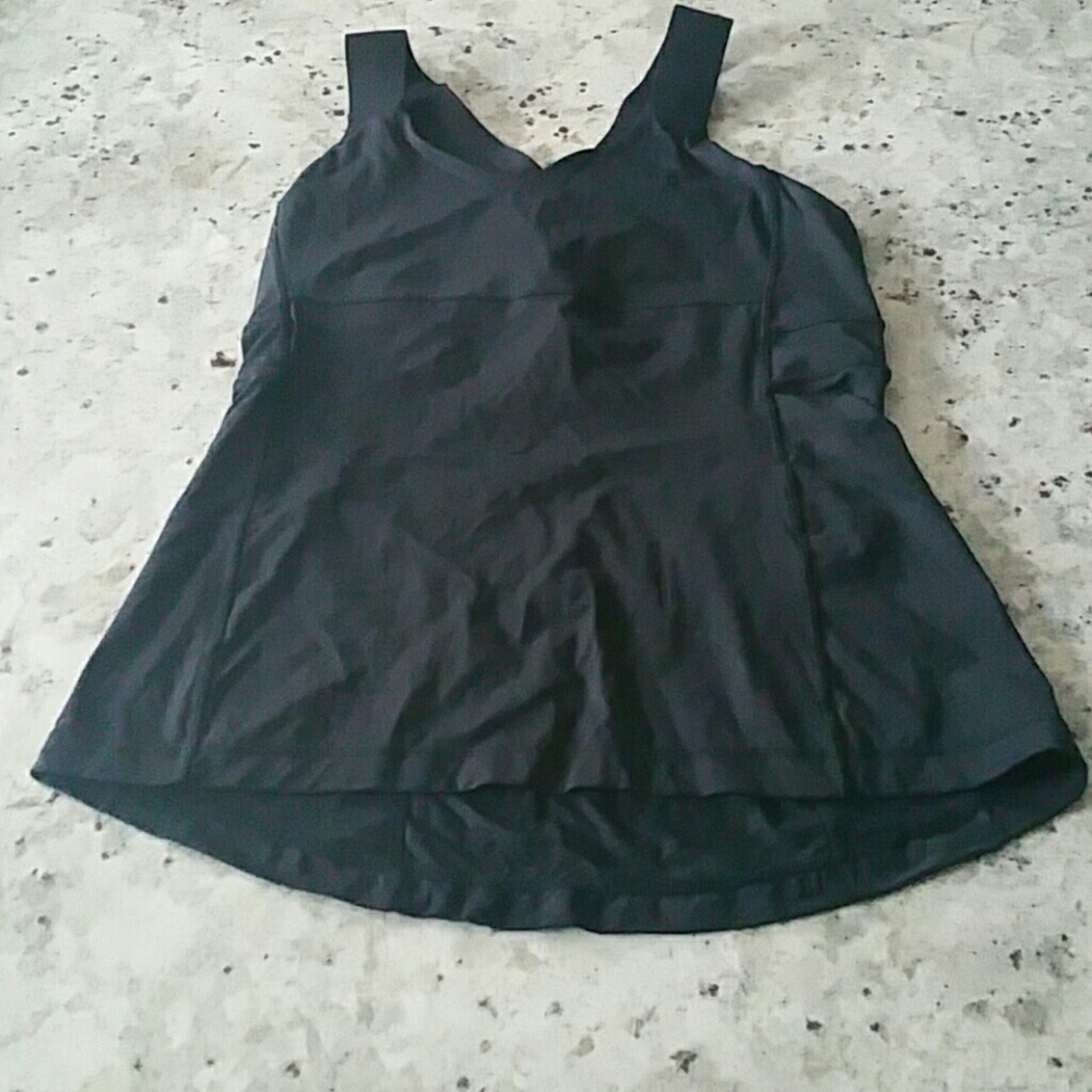 Lululemon black yoga top
