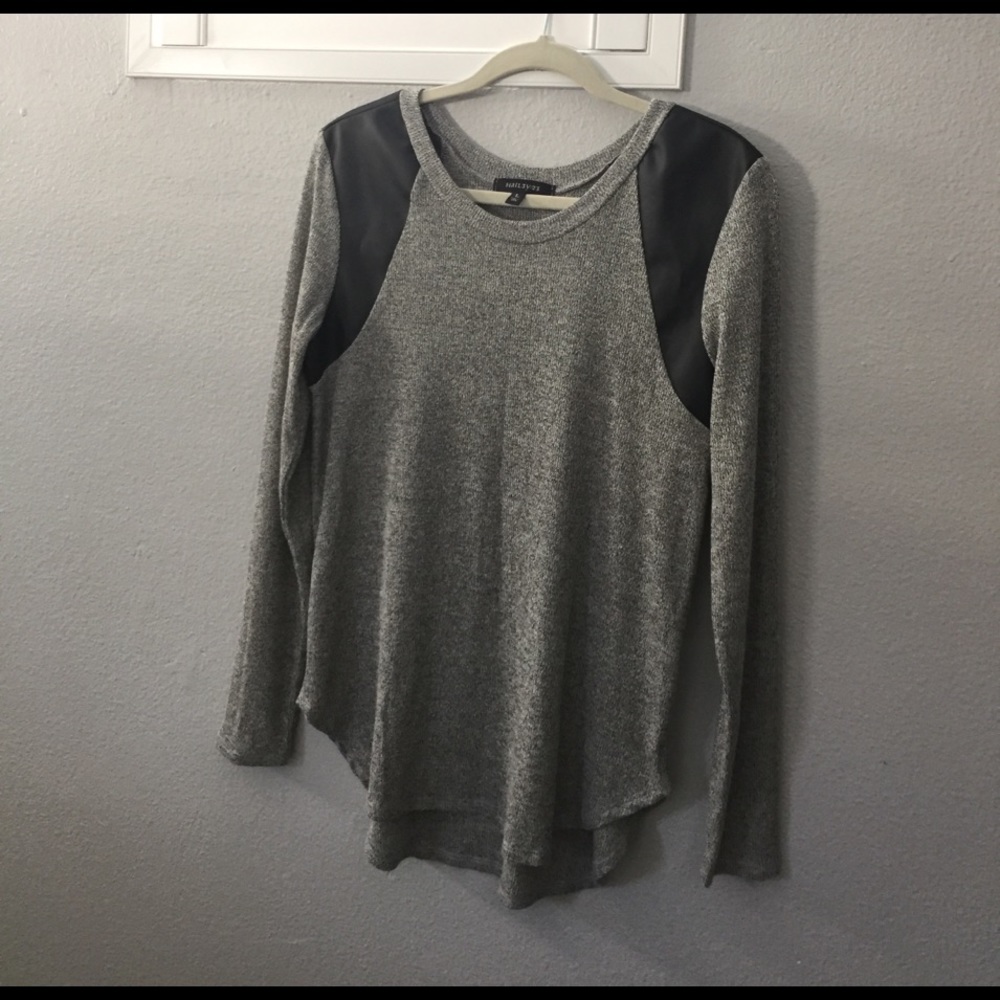 Hailey:23 Faux Leather Long Sleeve Large