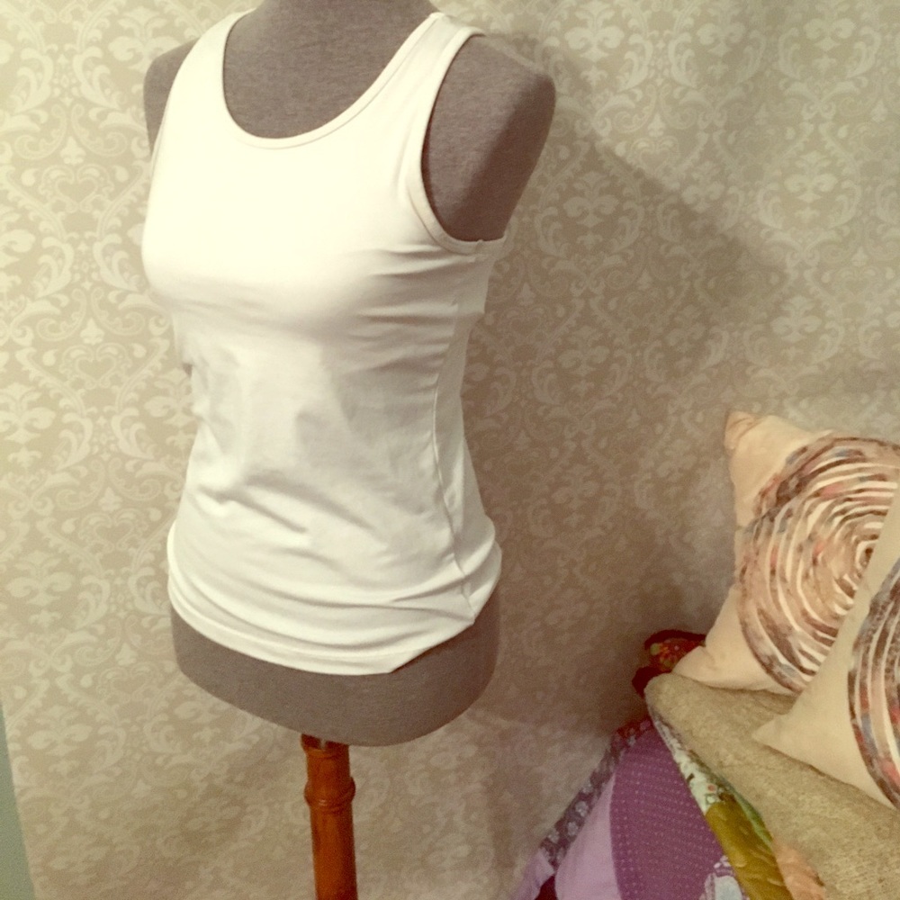 White workout twerk out tank