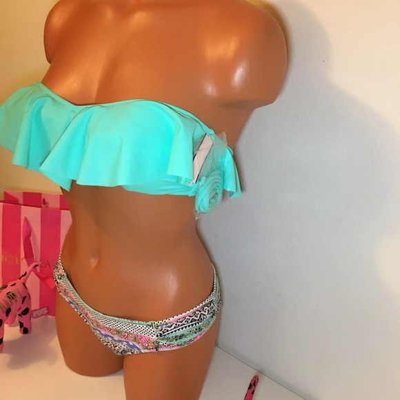 🚫SOLD🚫NEW VS SWIMSUIT FLOUNCE TOP AND BOTTOM - Picture 2 of 6