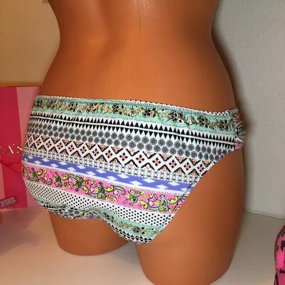 🚫SOLD🚫NEW VS SWIMSUIT FLOUNCE TOP AND BOTTOM - Picture 5 of 6