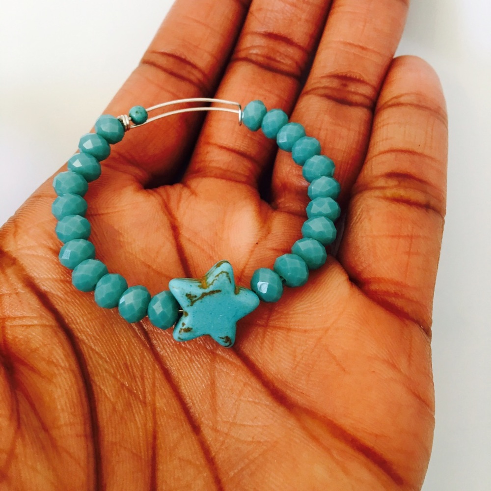 Girls Children Safe Expandable Turquoise Bracelet - Picture 1 of 3
