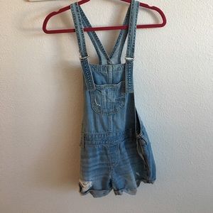 Cute and comfy Hollister Overalls
