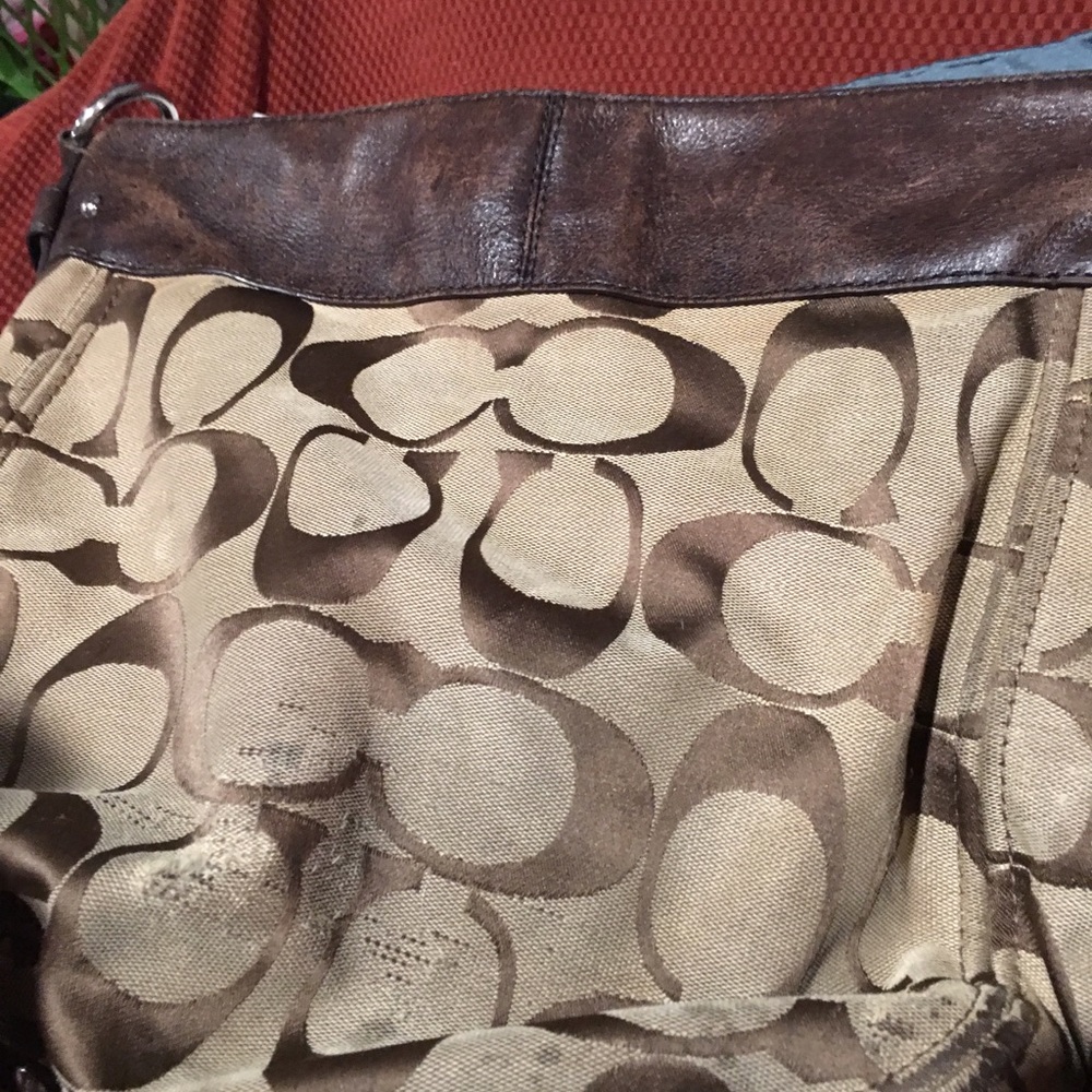 Medium coach bag