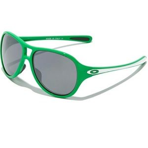 OAKLEY AVIATORS **OPEN TO OFFERS**