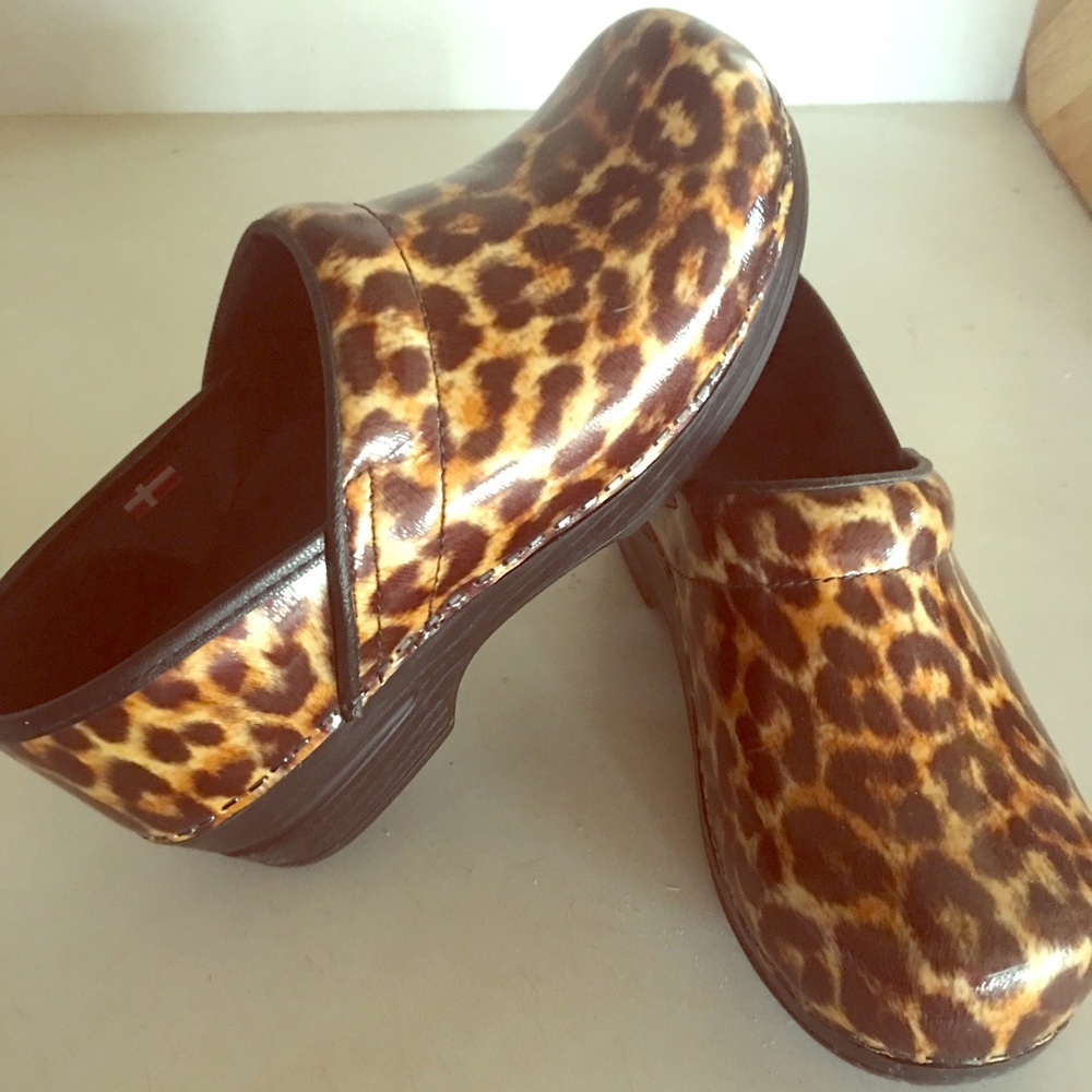 Danita nursing clogs