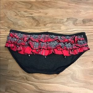 🔵Victoria's Secret Jingle bell undies NWOT🔵