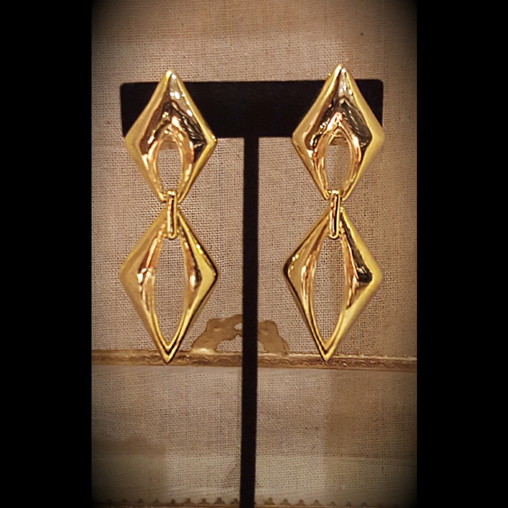 Bijoux New York Large Clip On Earrings