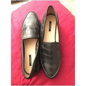Forever 21 Faux Crocodile Platform Loafer