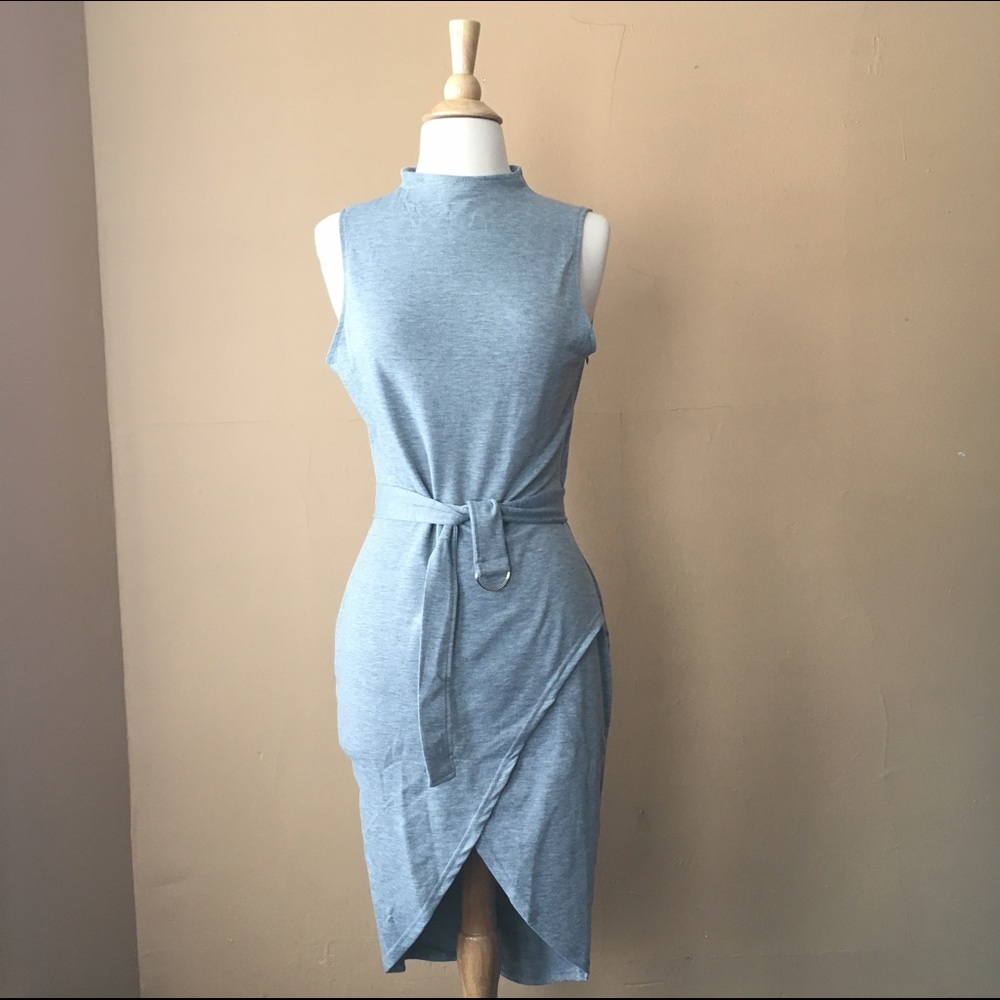 Sleeveless dress faux wrap skirt - Picture 3 of 4