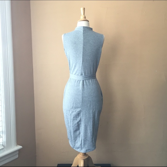 Sleeveless dress faux wrap skirt - Picture 4 of 4