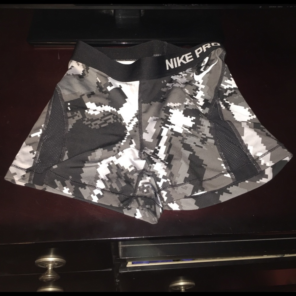 Nike pro athletic spandex