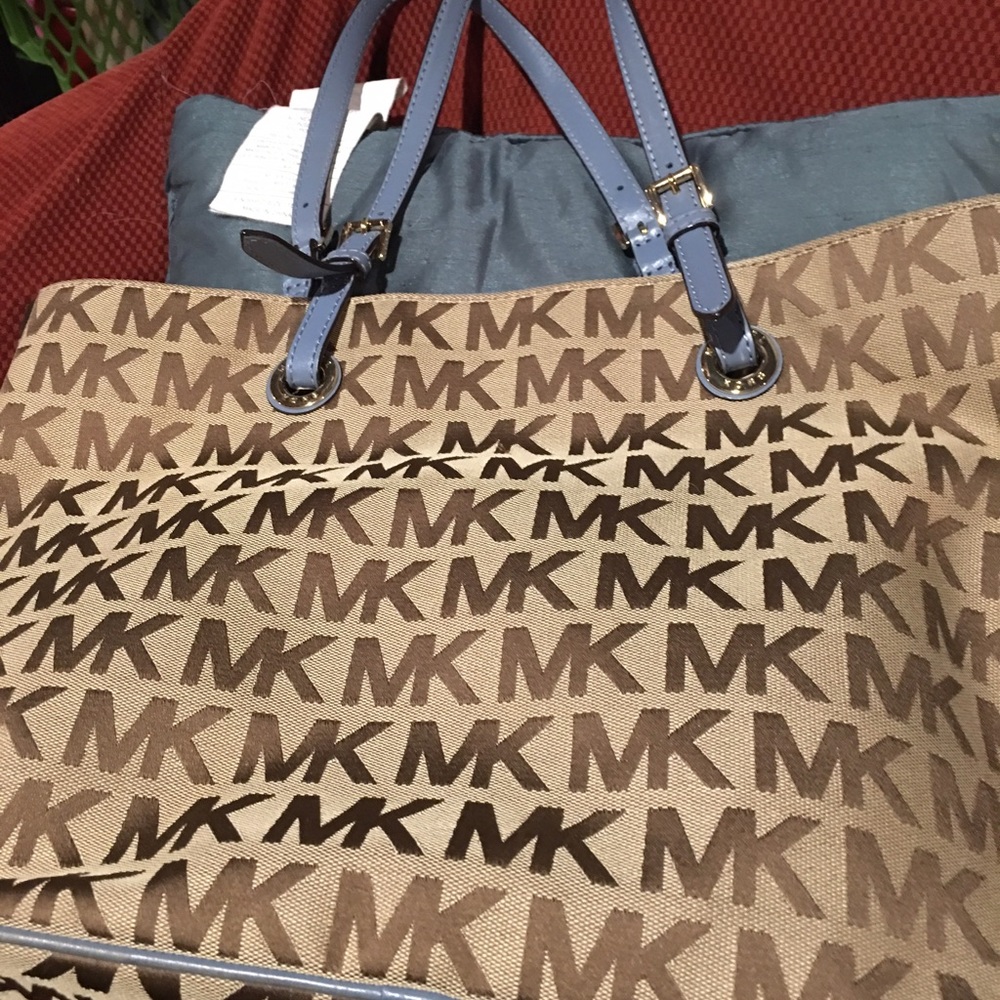 Michael Kors bag