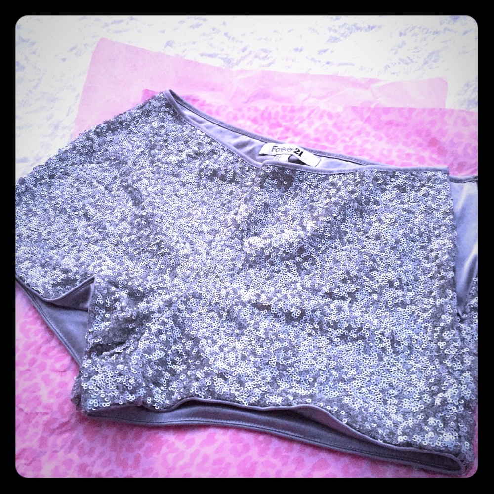 Forever 21 sequin shorts🎉today only🎉