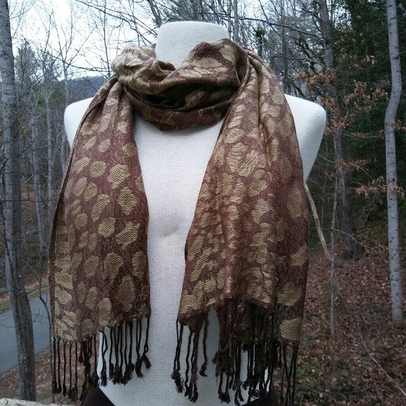 Vintage Accessories - ANIMAL Print Shawl Vintage Accessories - ANIMAL Print Shawl