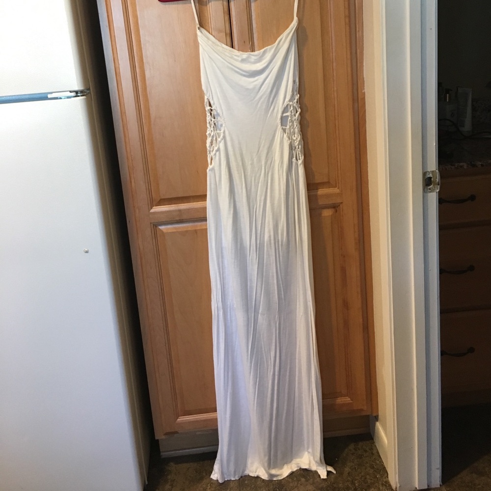 Strapless side cut out white maxi - Picture 1 of 3