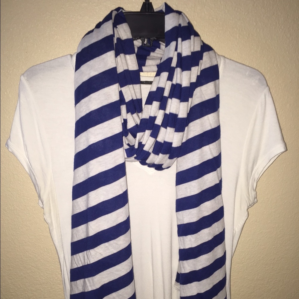 VS Scarf