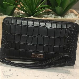 *Brand New*Milly Wristlet wallet