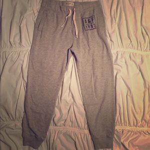 Abercrombie sweat pants Size Medium.