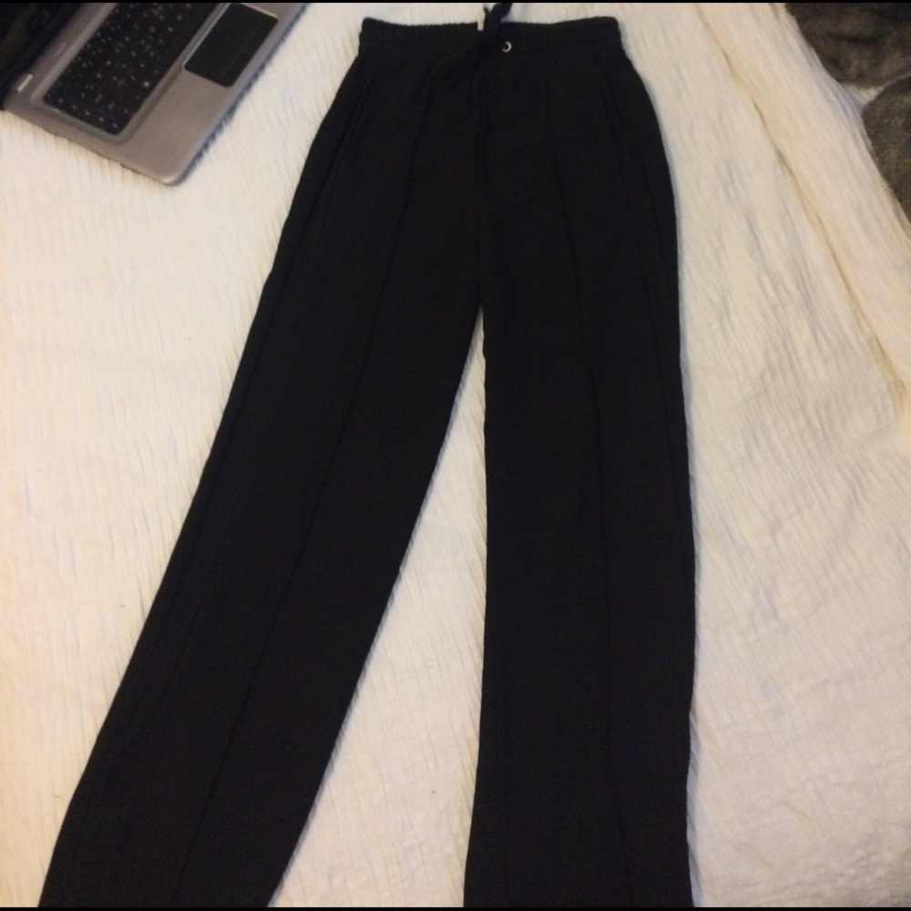 NWOT Crepe Jogger Slacks from H&M
