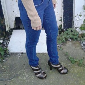 Vintage Cut Out Size 6.5 Shoes