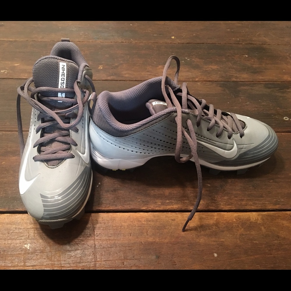 Worn once NIKE vapors for baseball