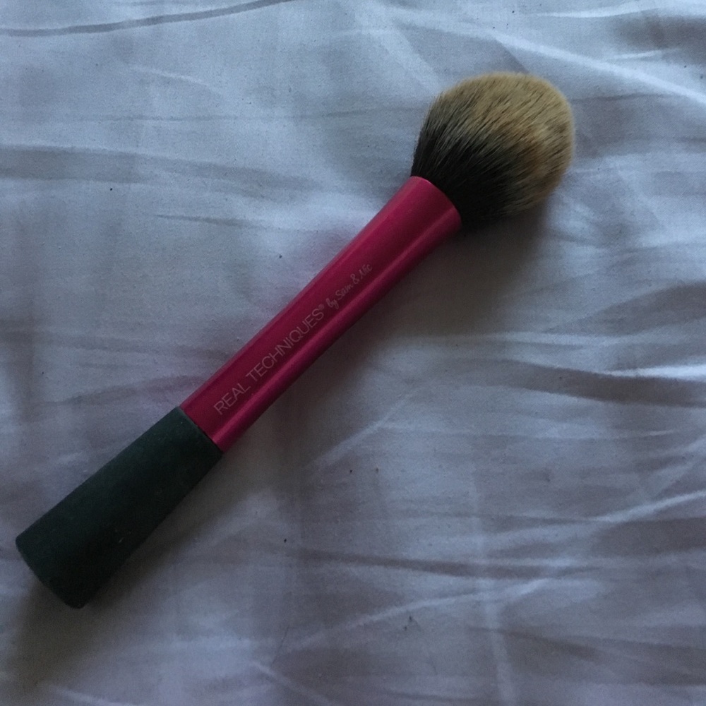 Real Techniques blush brush