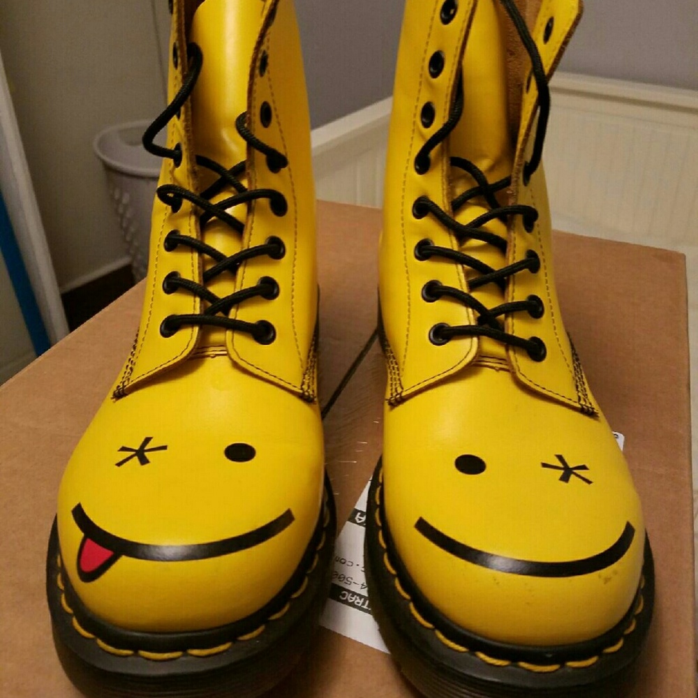 Doc Marten "Hincky" Acid Yellow