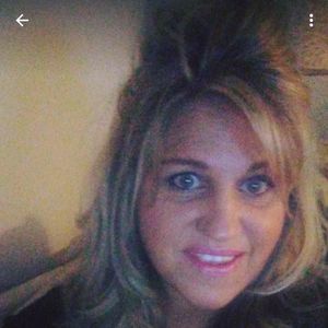 Meet your Posher, Monica