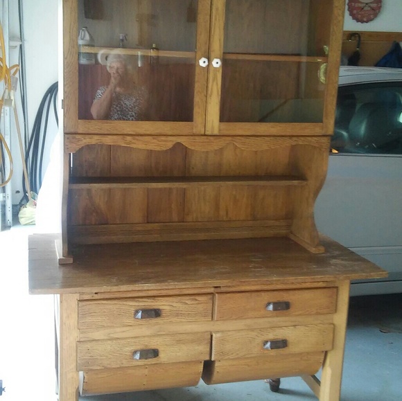 Hoosier Cabinet - Picture 1 of 1