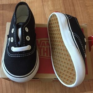 Vans Shoes - Authentic black and white lace up Vans Vans Shoes - Authentic black and white lace up Vans