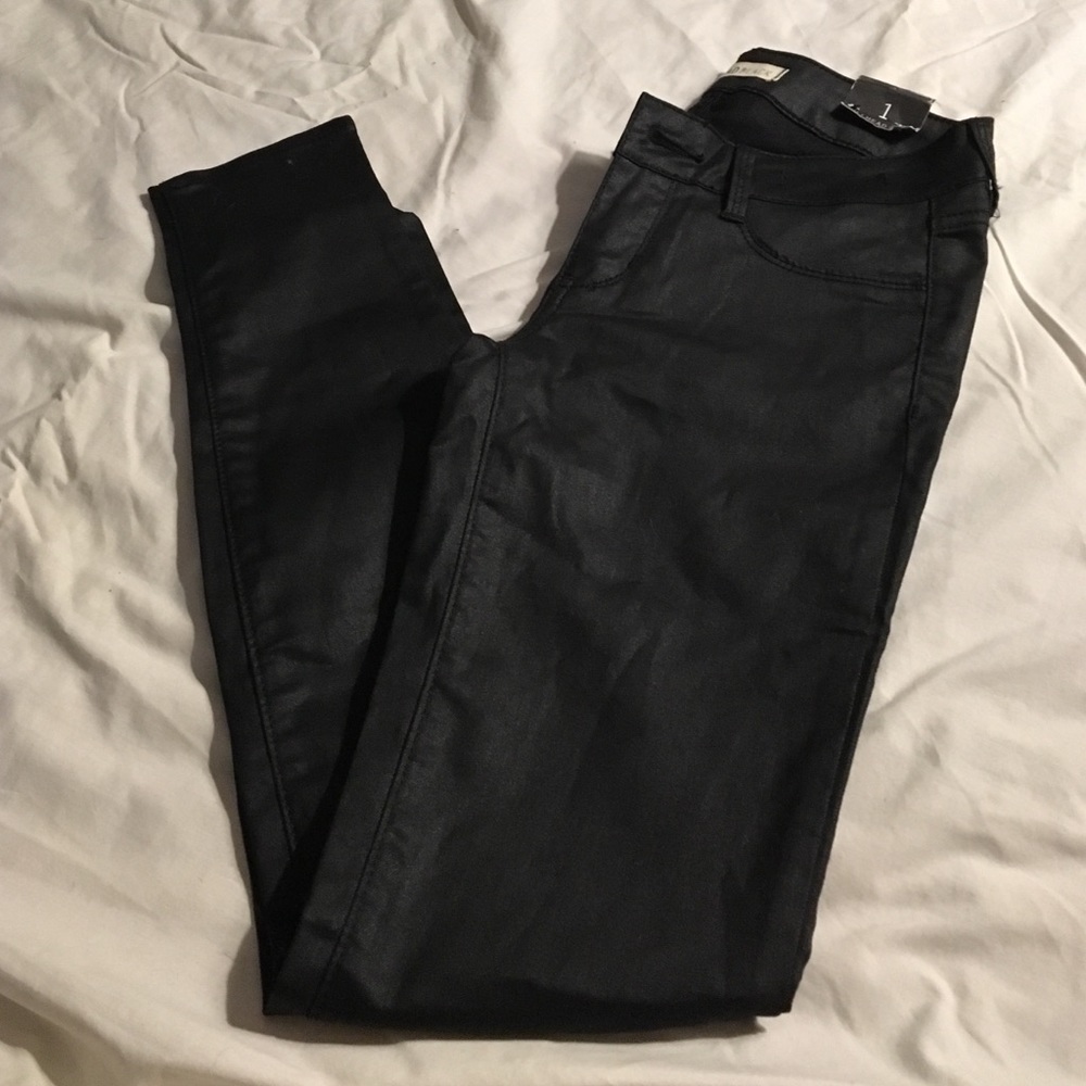 Black Skinny Jeans