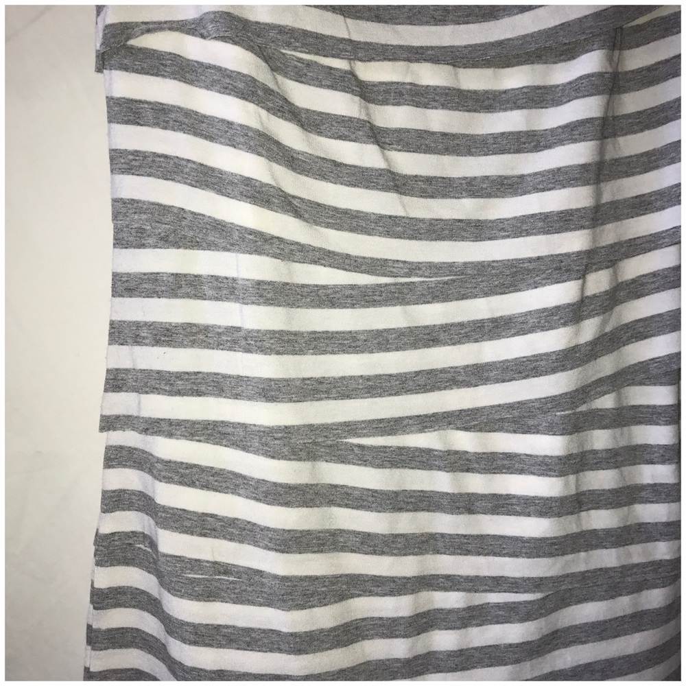 Layered stripe sleeveless shell top - Picture 3 of 5