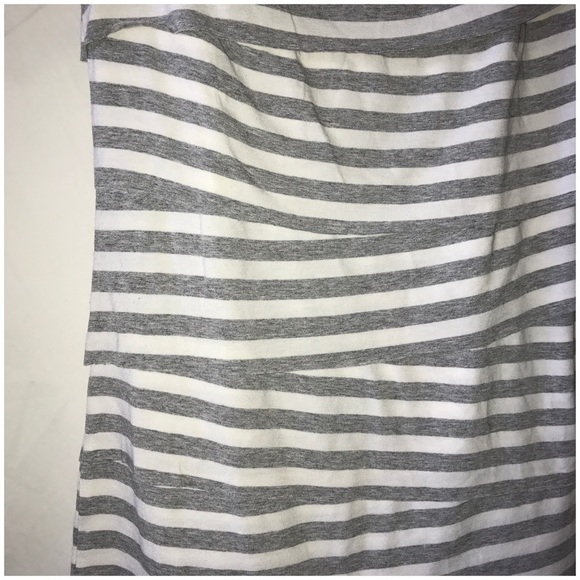 Layered stripe sleeveless shell top - Picture 3 of 5