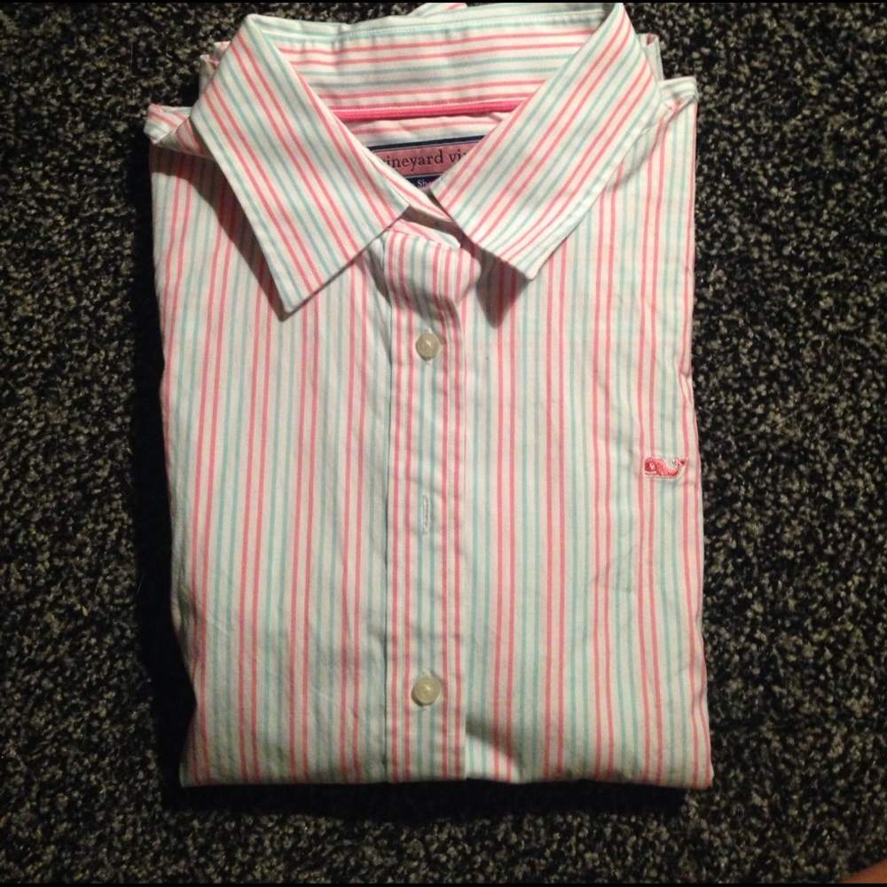 Vineyard Vines button down