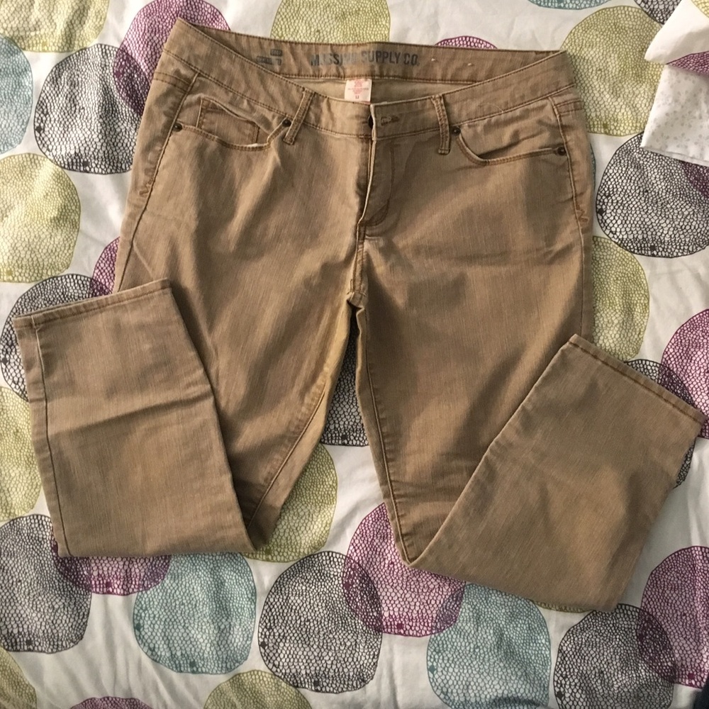 Mossimo cropped pants