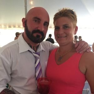 Meet your Posher, Leslie