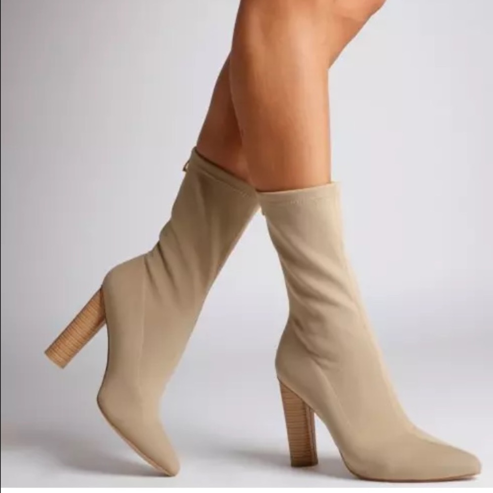 Knit boots season 2 style